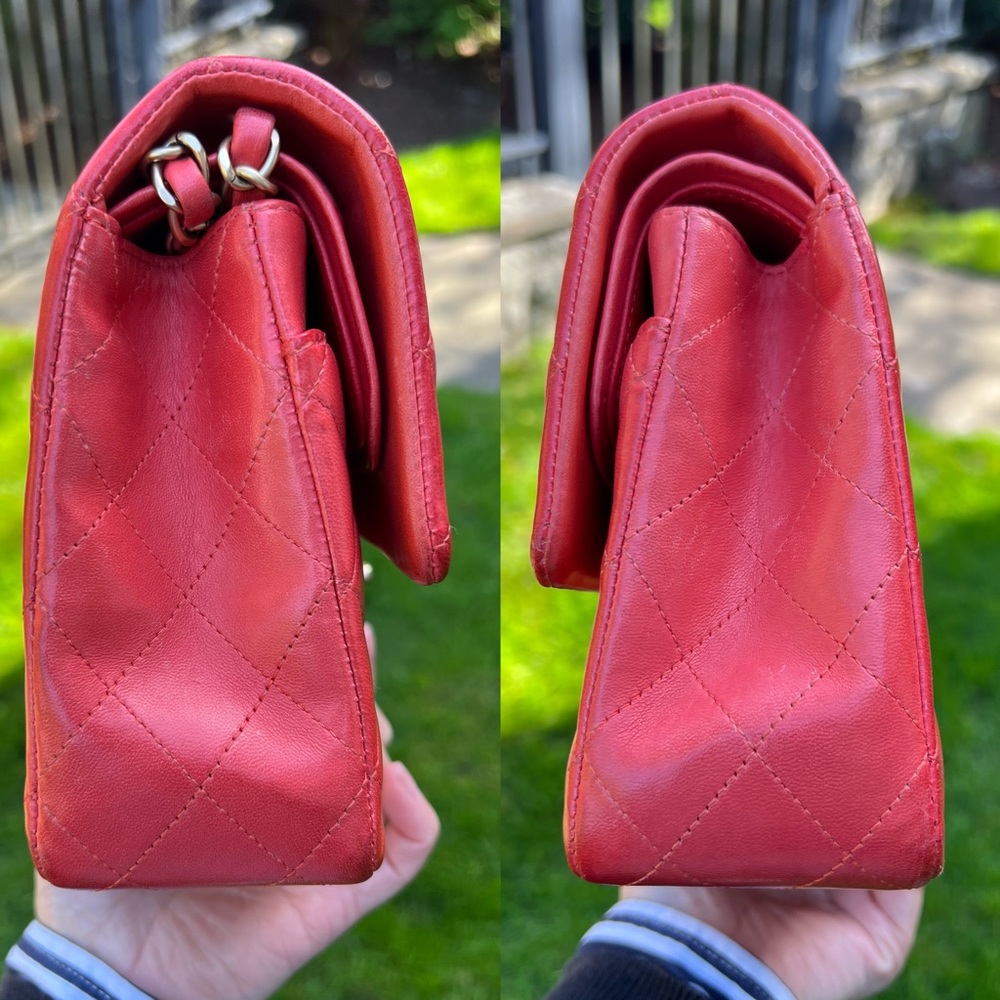 Authentic Chanel Classic Medium double flap in GHW - Picture 13 of 17